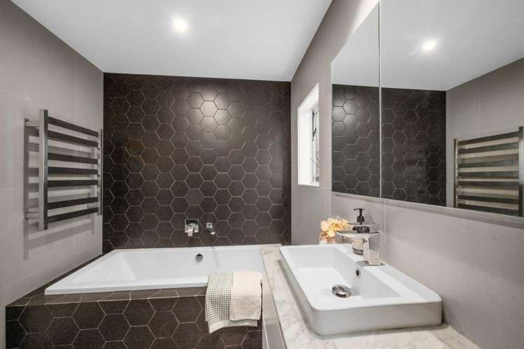 18a Selwyn Crescent Forrest Hill_18