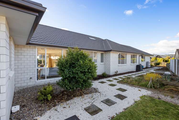 41 Alan Livingston Drive Cambridge_29