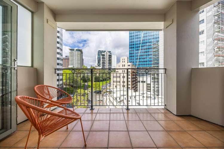 7C/14 Emily Place Auckland Central_15