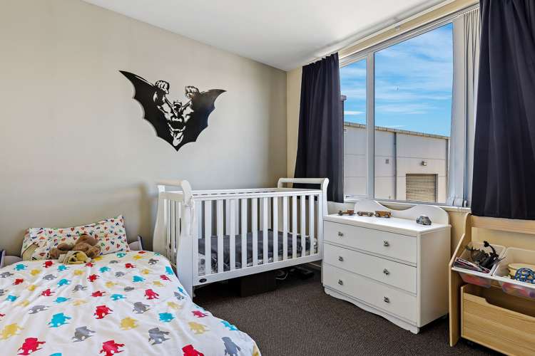 2/40 Hayton Road Wigram_9