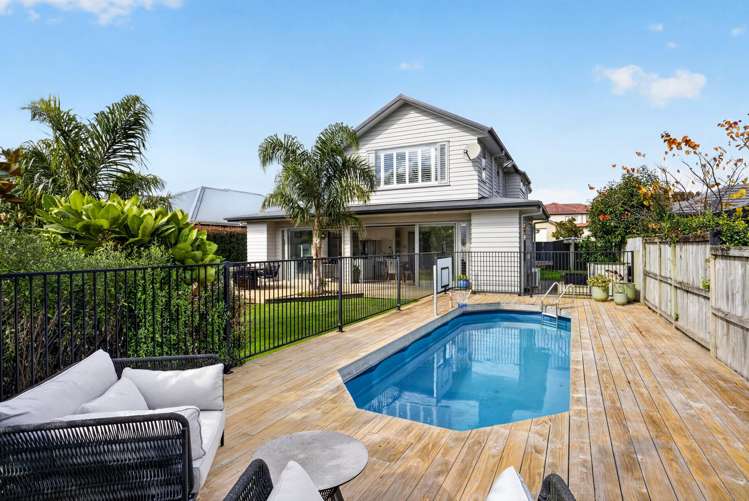 6 Giarni Place Karaka_24