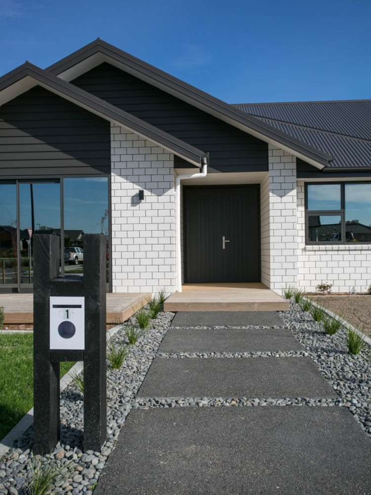 1 Bourke Drive Cambridge_19