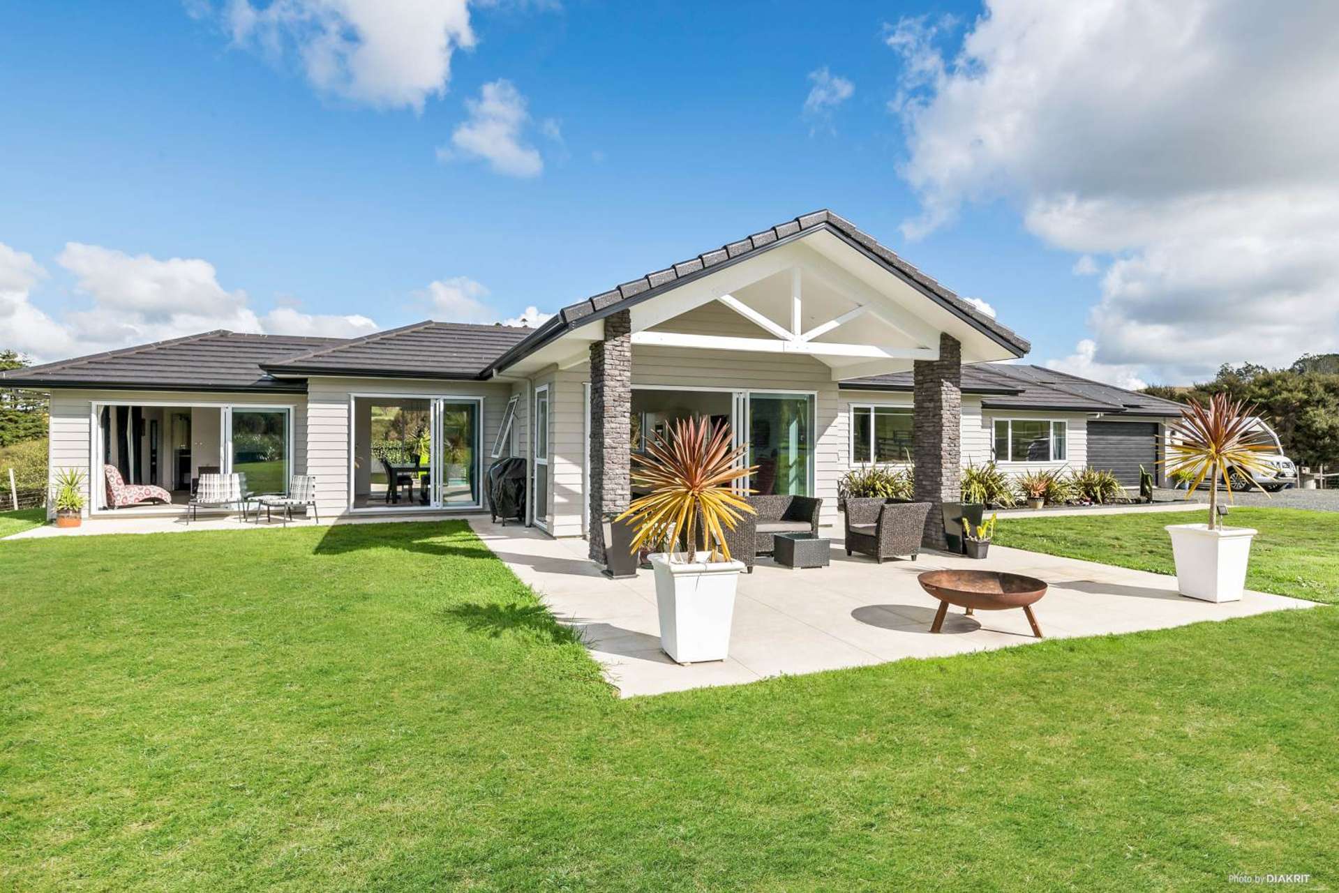 1 Ngaire Close Wainui_0