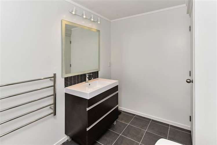 1/13 Bedford Street Te Atatu South_16