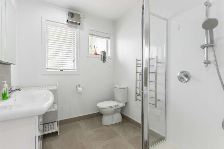 1/15 Sherie Place Howick_12