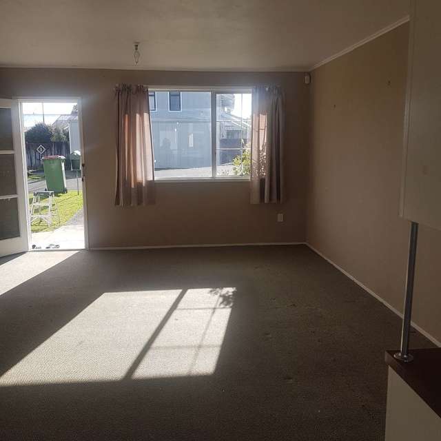 1/42A Queens Avenue Frankton_1