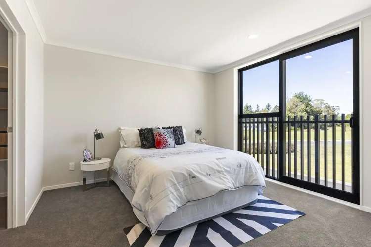 5 Lark Lane Whitford_10