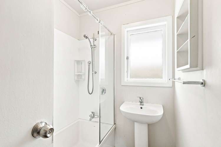 3 Ozich Avenue Te Atatu South_19