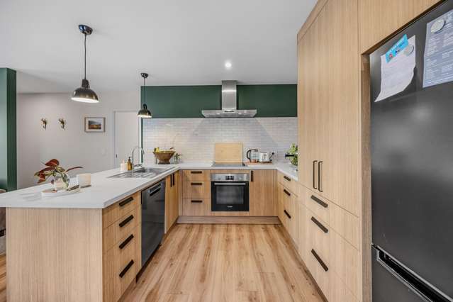 5 Riley Street Lake Hawea_2