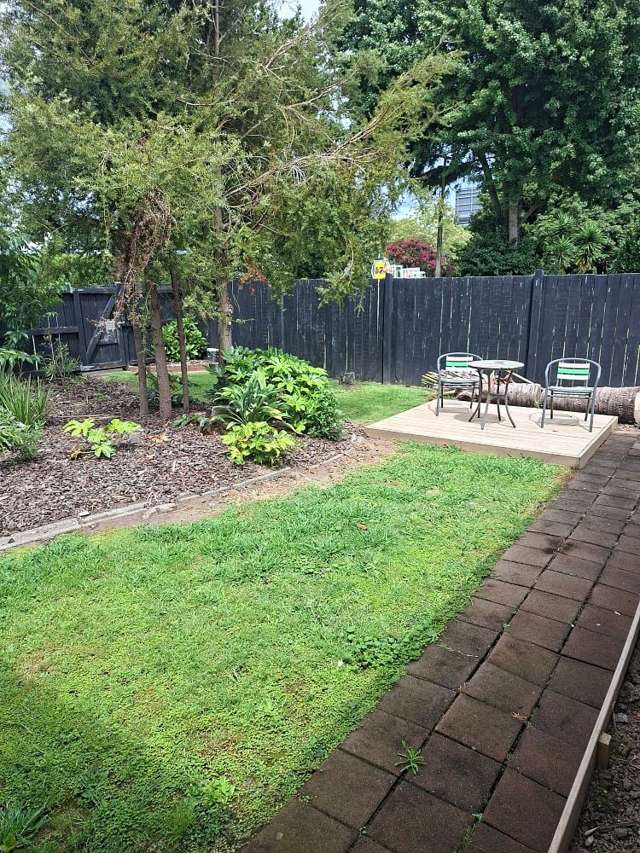 151 Cobham Drive Hamilton East_2