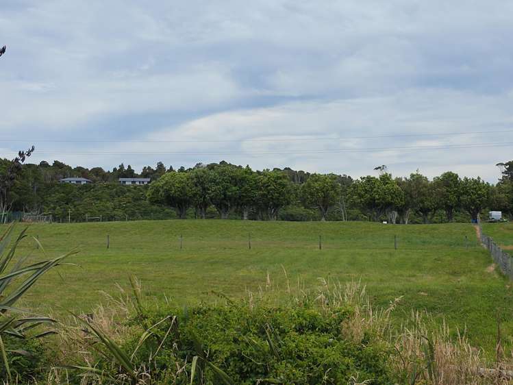 125 Golf Links Road Ruatapu_6