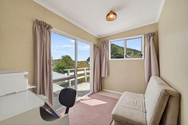 5 Cornwall Place Tata Beach_12