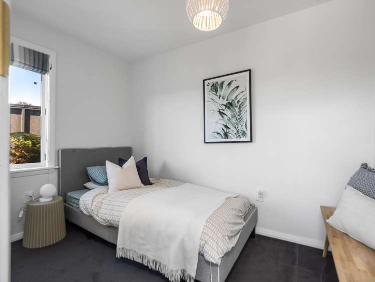 29 Main Road Redcliffs_14