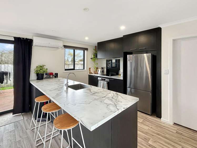 B/24 Oliver Street 1086_3
