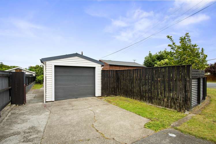 256 Waiwhetu Road Waterloo_17