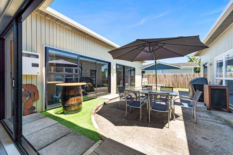 11 Hillary Street Chedworth_13