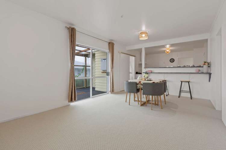 21 Elliott Crescent Owhata_1