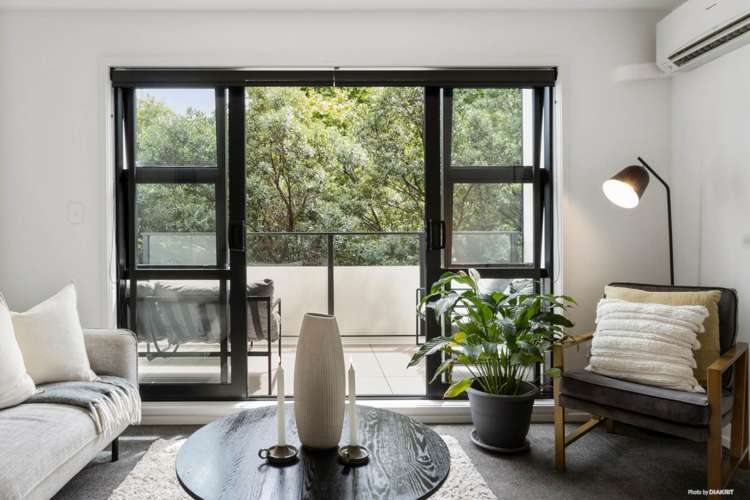 11/8 Dock Street City Centre_2