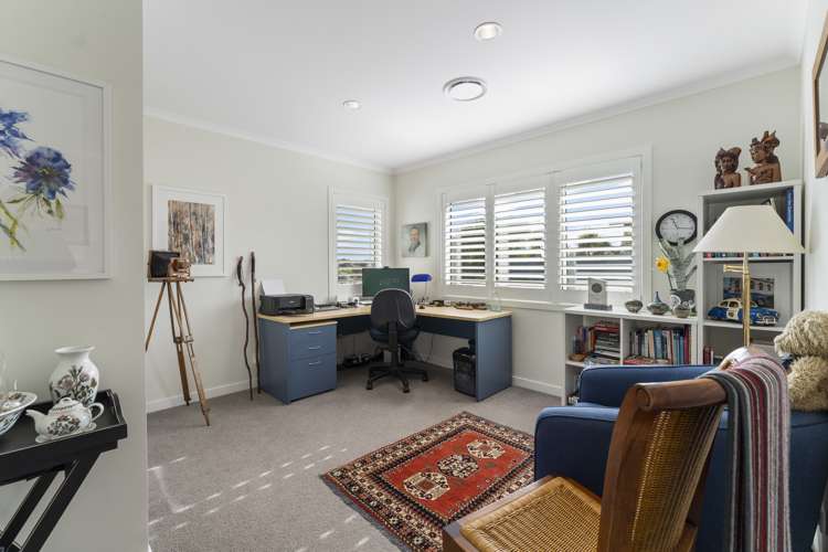 11 Byron Brown Place Otaki Beach_11