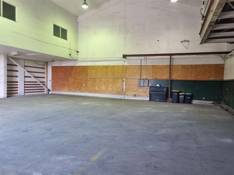 Unit C1, 10 Garlands Road Woolston_5