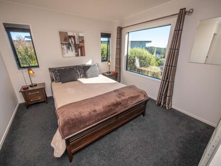 37 Dudley Crescent Cable Bay_17