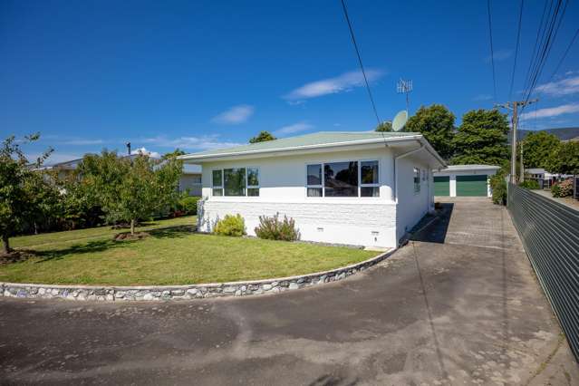 Double Glazed | Granny Flat | 1960s Build