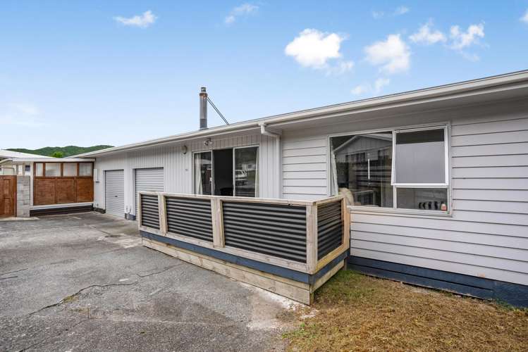 19A Kendal Grove Wainuiomata_15