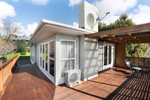 1/227 Wairau Road Totara Vale_2