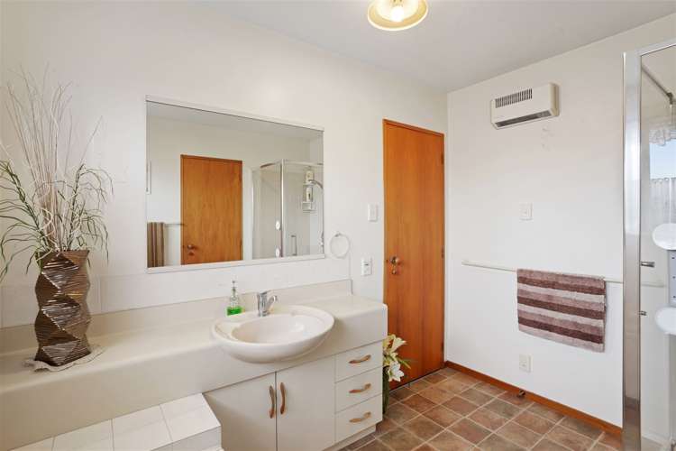 16 Bella Rosa Drive Hei Hei_9