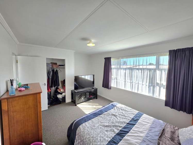 45 Clifton Drive 10858_10