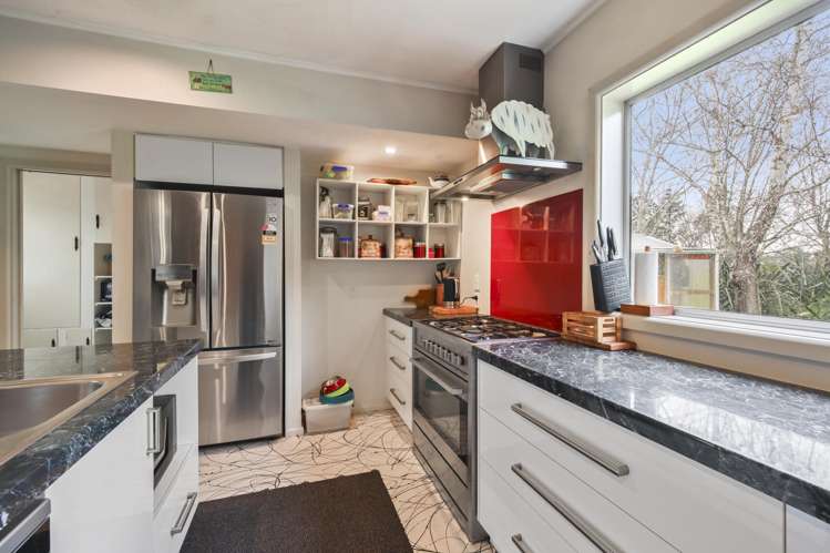 1689b Cust Road Cust_4