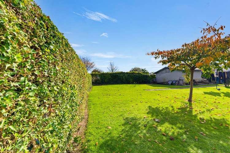 15 Burns Street Mataura_13