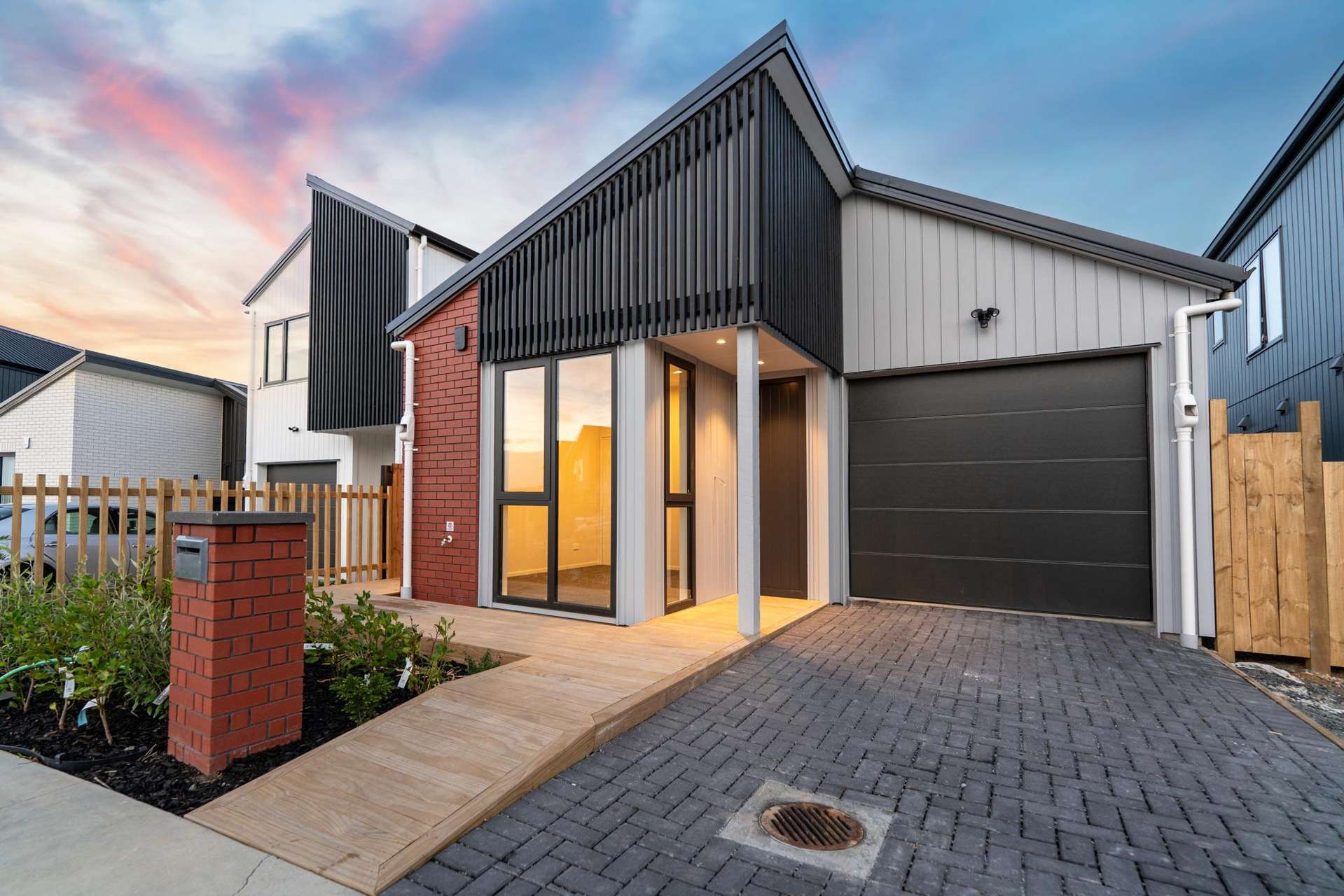 8 Paretao Street Massey_0