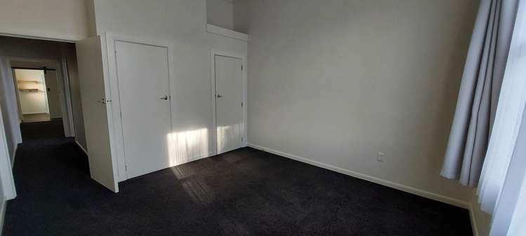 2/706 Charles Street Raureka_11
