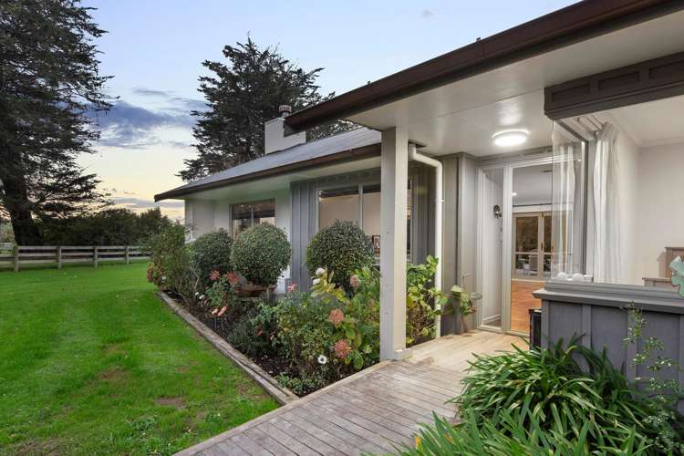 19 Valley Road Waitoki_17