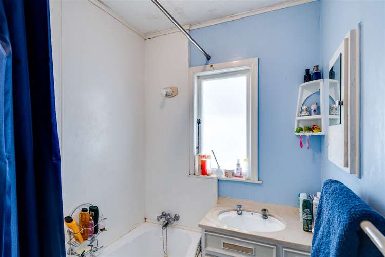 1/11 Meeanee Quay Westshore_7