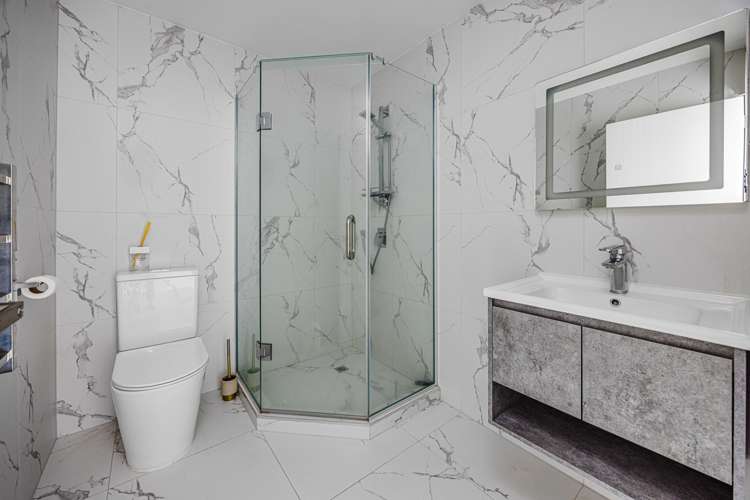 4/25 Griffen Park Road Mt Roskill_16