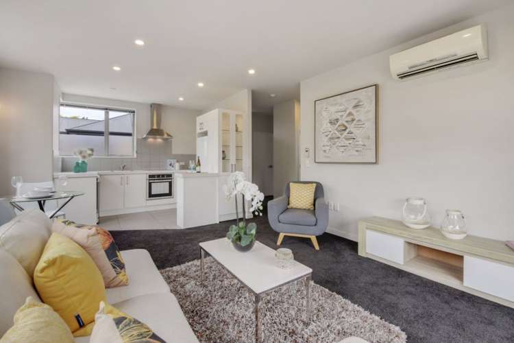 1/8 Evatt Street Bryndwr_3