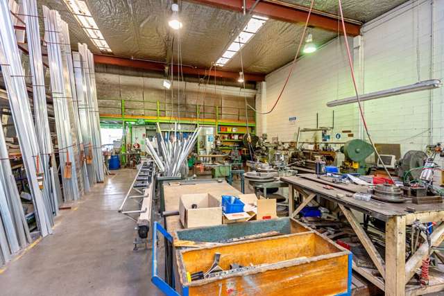 Units 3 & 4, 95 Ellice Road Wairau Valley_4