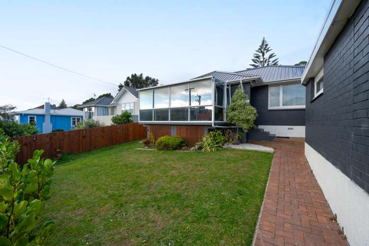 73 Taylor Terrace Tawa_18