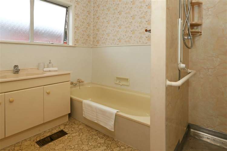 9 Eyre Street Henderson_11