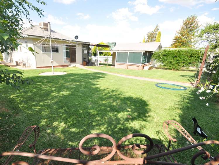 16 Percy Street Akaroa_9