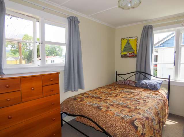 8 Conlon Street Reefton_1