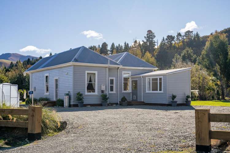 19 Hythe Street Lumsden Surrounds_21