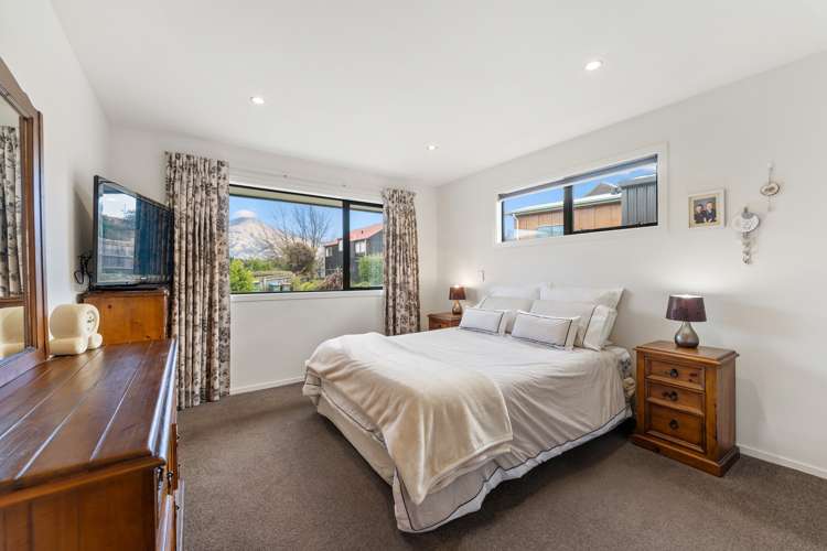 20 Mount Iron Drive Wanaka_12