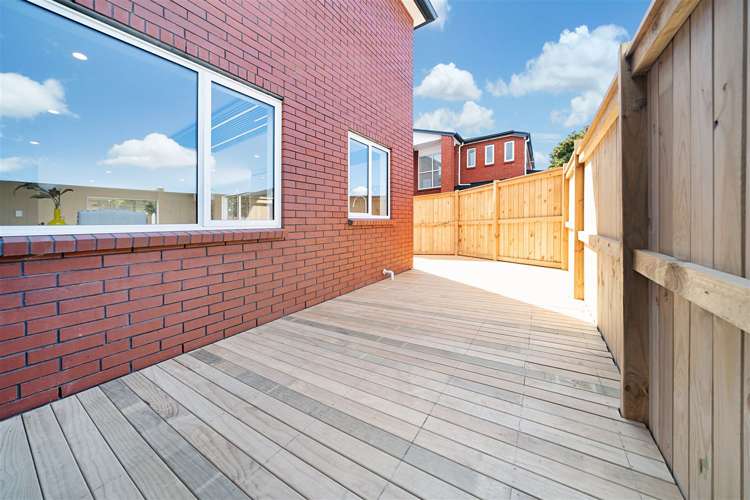 5 Dawnhaven Drive Te Atatu Peninsula_21