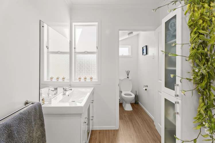 4 Handley Place Glen Avon_22