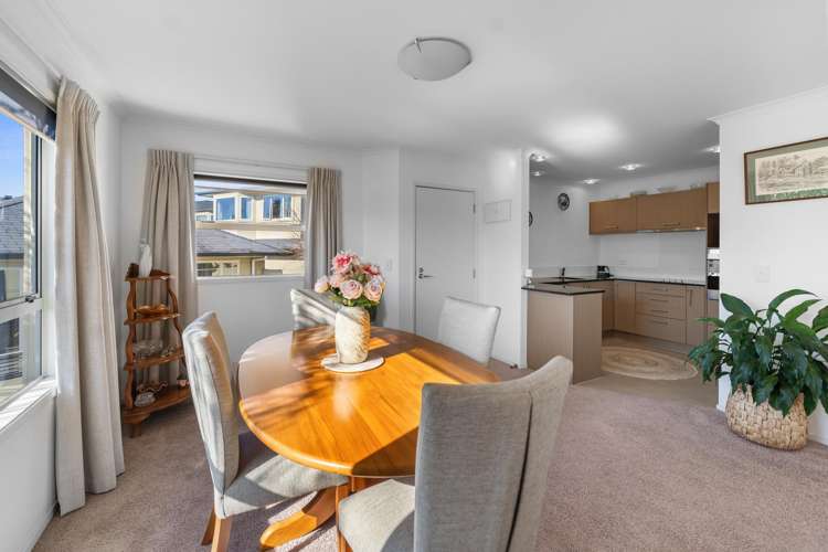 6/29 Accadia Lane (Chadderton Apartments) Avenues_13