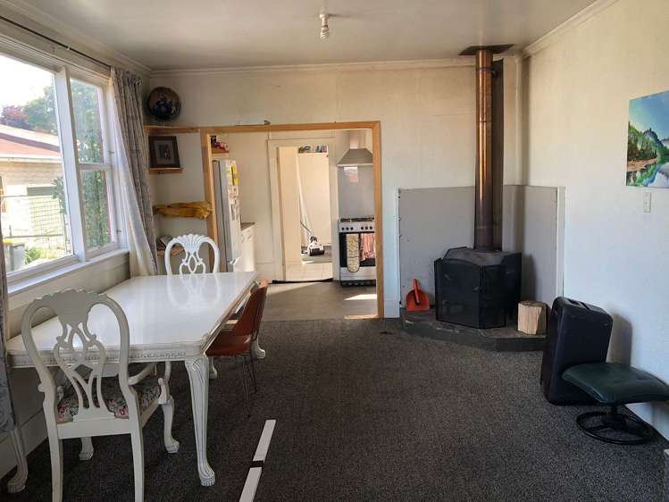 27 Baker Street Caversham_16