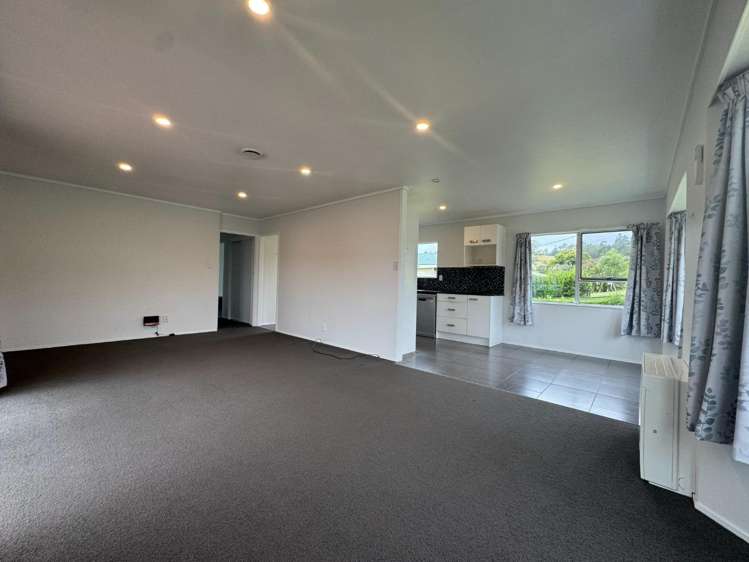 1 Belton Place Hikurangi_4